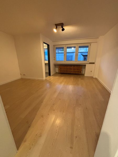1-Zimmer-Wohnung in Düsseldorf-Derendorf – frisch renoviert, ca. 31 m², bevorzugt für Studierende